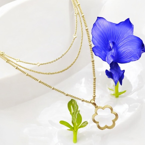 Kendra Scott Susie Convertible Multi Strand Necklace in Gold - Picture 5 of 7